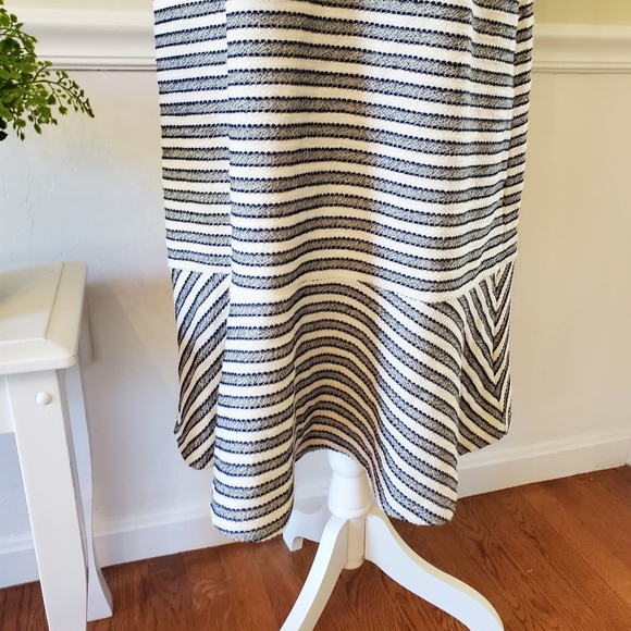 LOFT- NWOT- 🦋 Striped Blue and Ivory Midi Dress- Size 14 - Picture 3 of 10